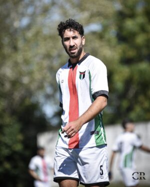 Equipo fútbol cuello polo personalizado